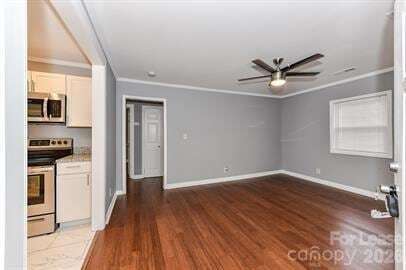 Building Photo - 306 Plymouth Ave