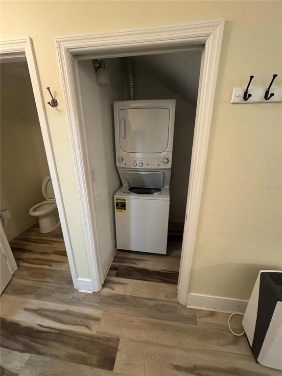 Building Photo - 300 State St E