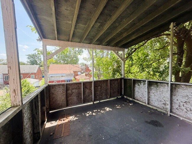 Building Photo - 2nd Floor Unit for Rent
