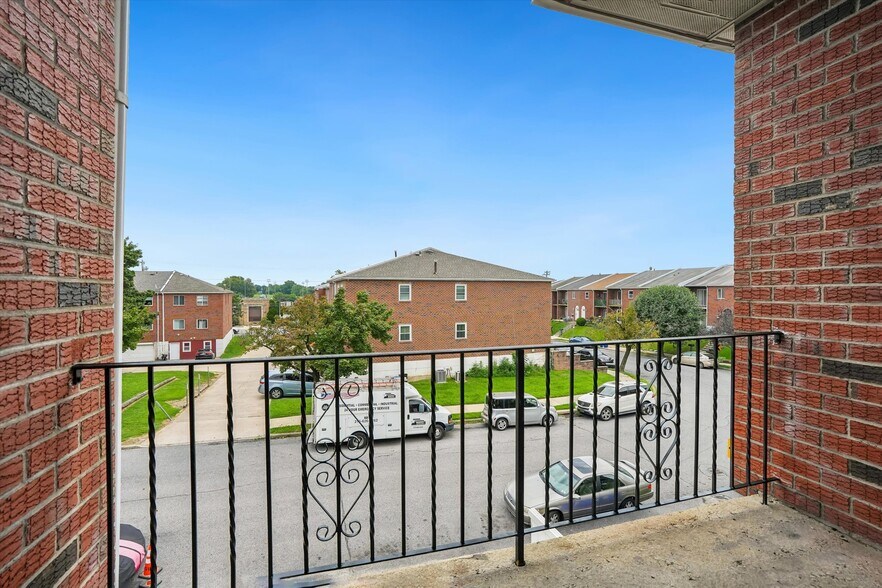 Building Photo - 9168 Ellie Dr