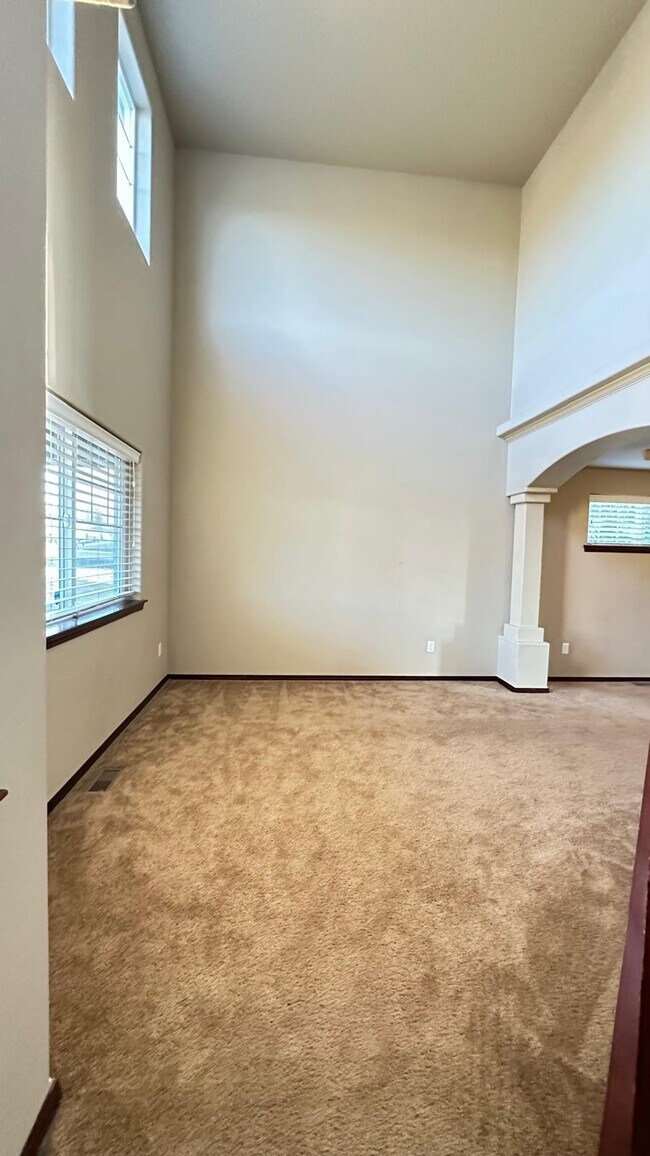 Building Photo - 28400 75th Dr NW