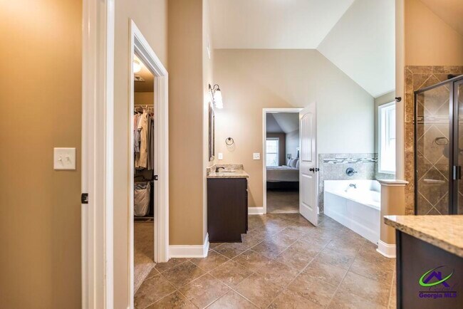 Building Photo - 105 Regency Ct