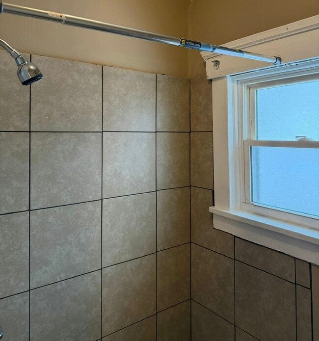 Building Photo - 7007 Fullerton Ave