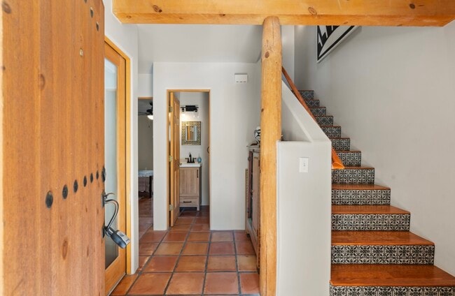 Building Photo - 3227 La Paz Ln
