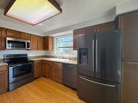 Building Photo - 3 bed, 2 bath Property in Sparks - Availab...