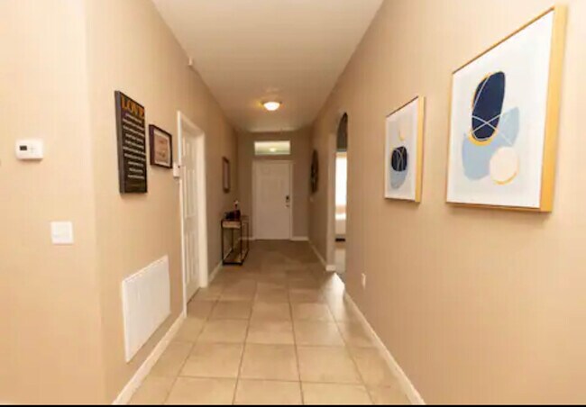 entrance door - 633 Highland Meadows Ave