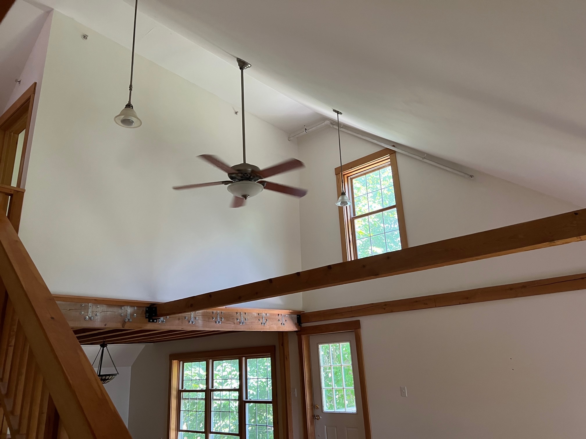 Vaulted ceiling in the living room - 18 Maple Ave