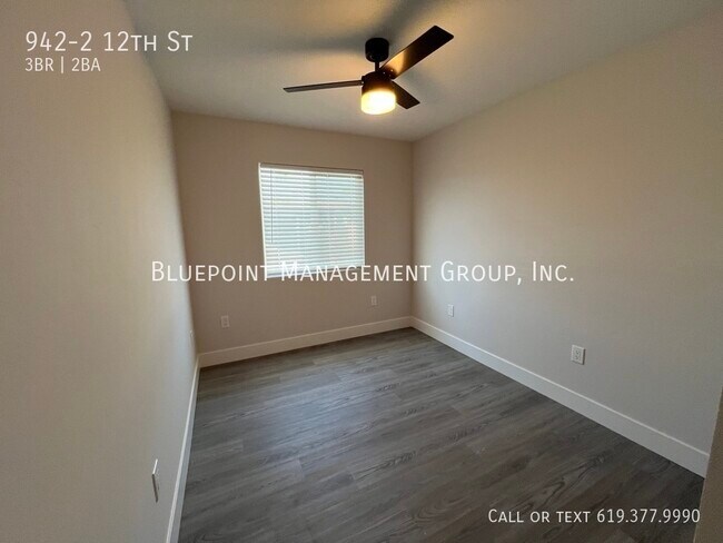 Building Photo - 942 12th St