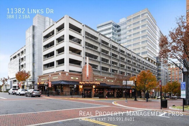 Building Photo - 11382 Links Dr