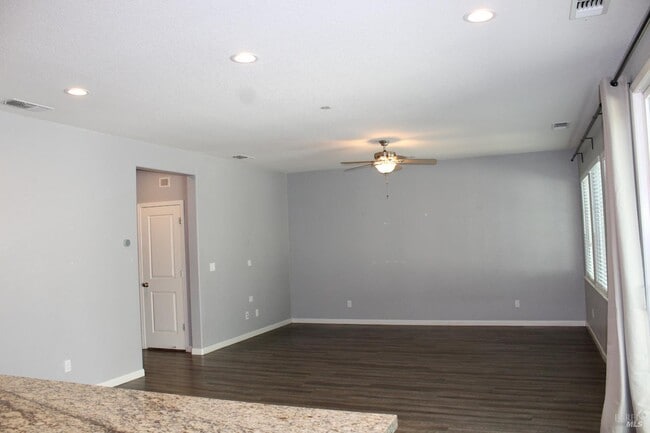 Building Photo - 1280 Cornell Dr