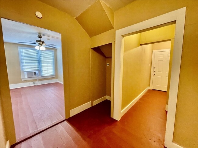 Building Photo - 1814 Ave M 1/2