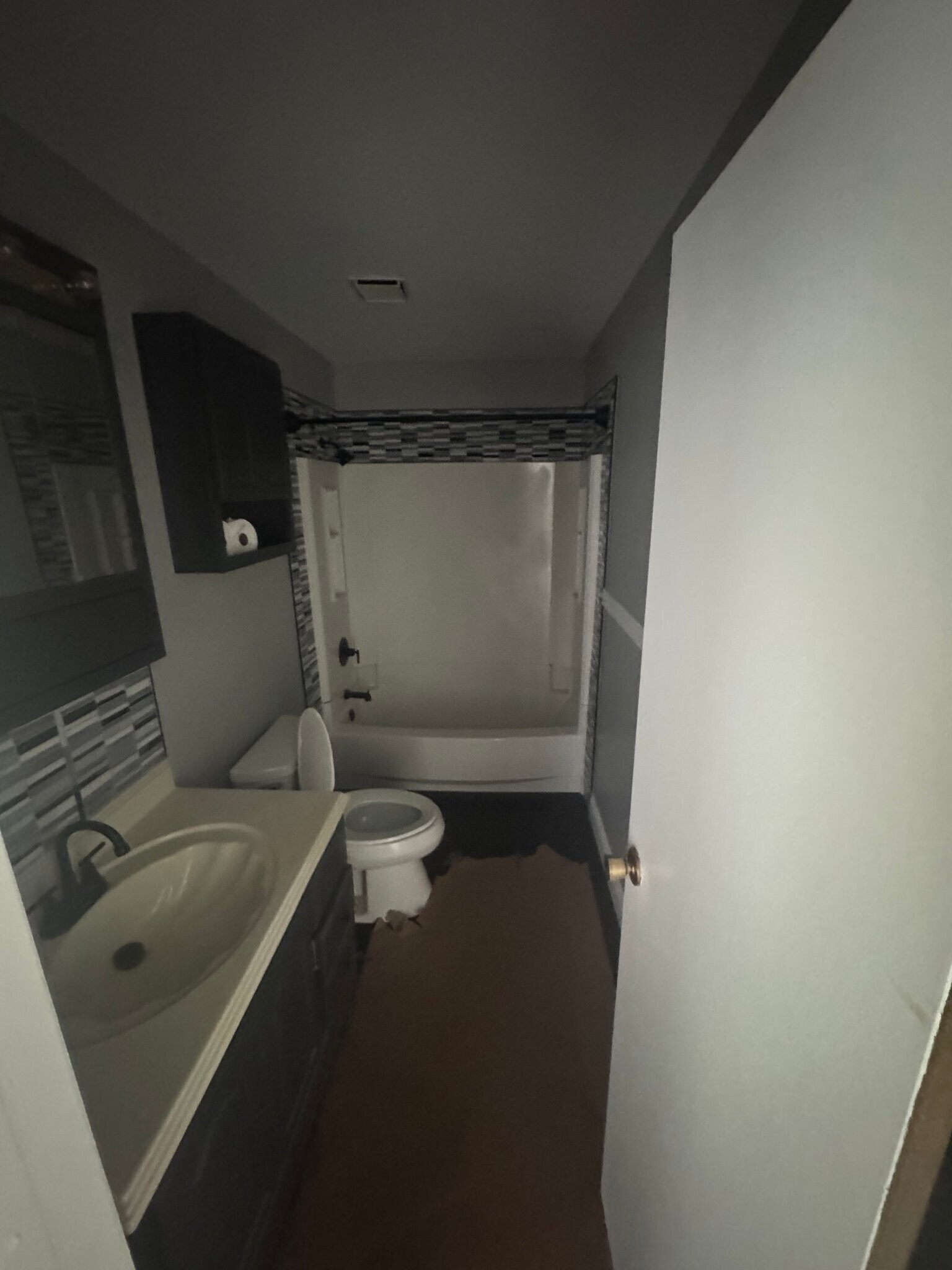 Building Photo - 3028 Quinby Dr