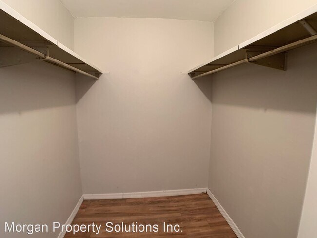 Building Photo - 4575 S Texas Ave