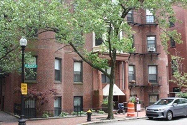 Primary Photo - 40 St Botolph St