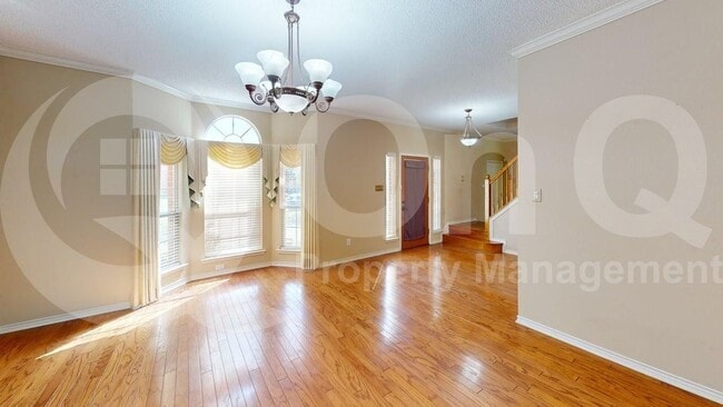 Building Photo - 402 Baltusrol Cir