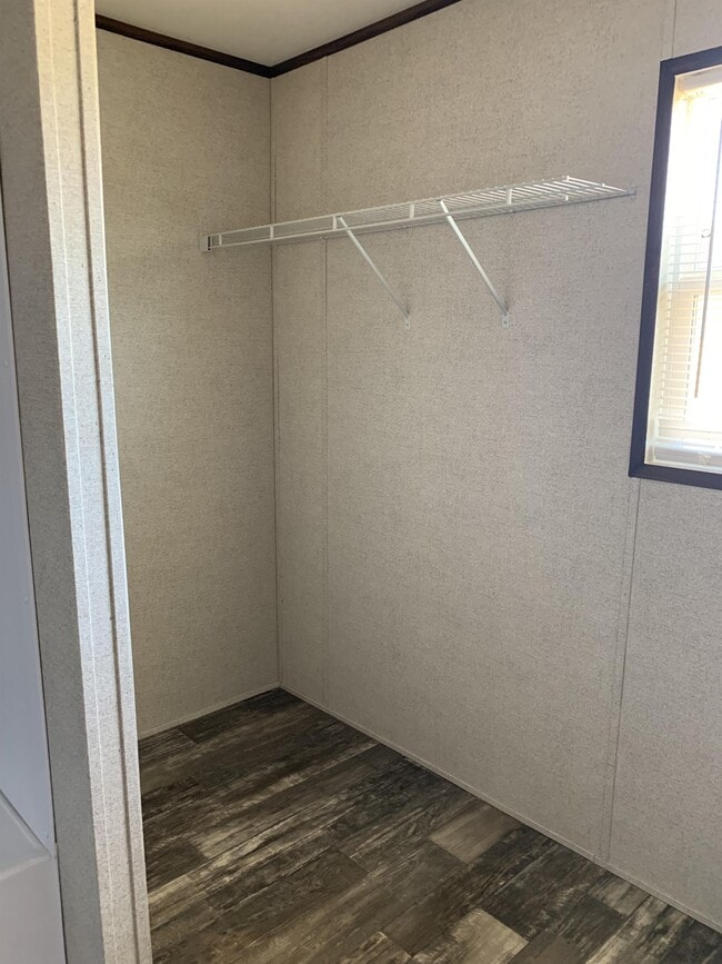 Building Photo - 189 Zackary St