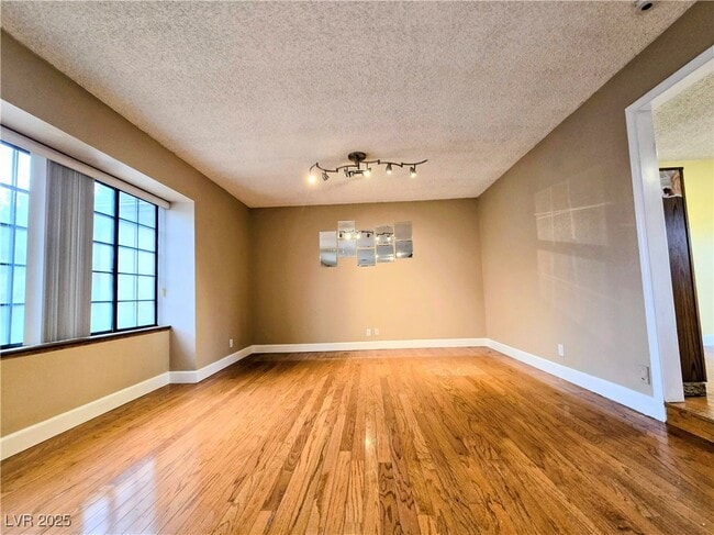 Building Photo - 3159 Tonyram Cir