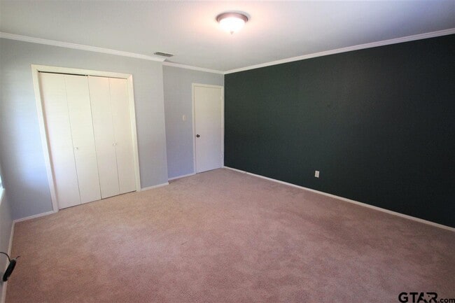 Building Photo - 8524 Radcliffe Dr