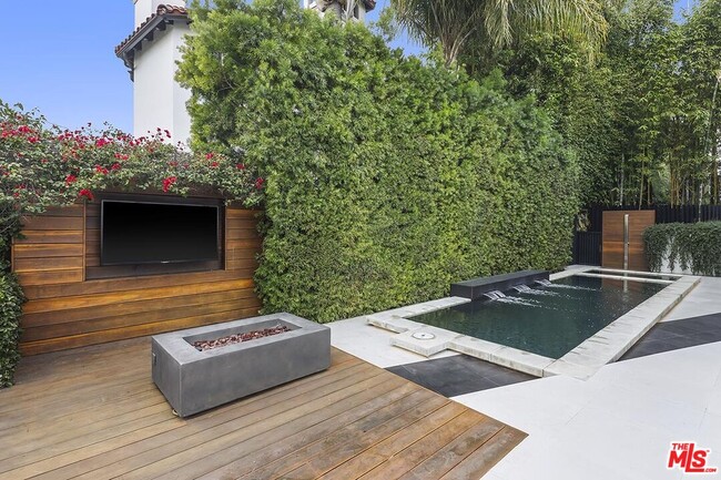 Building Photo - 1377 Miller Pl