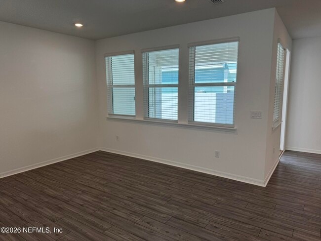 Building Photo - 236 Hawthorn Pk Cir