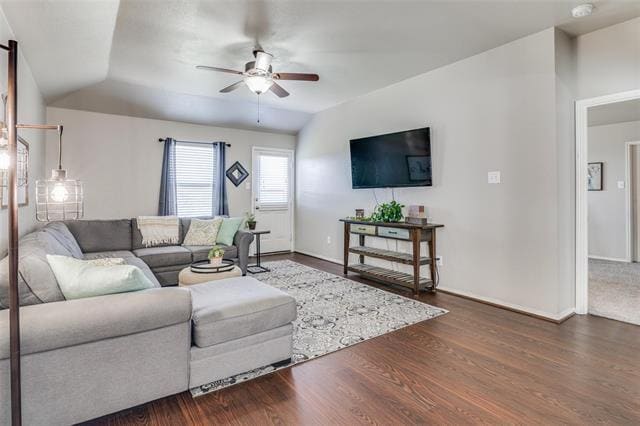 Building Photo - 509 Plum Dr