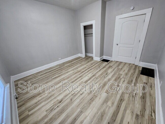 Building Photo - 1207 N 15th St