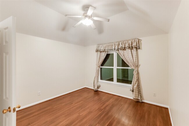 Building Photo - 3931 Shadow Trace Cir