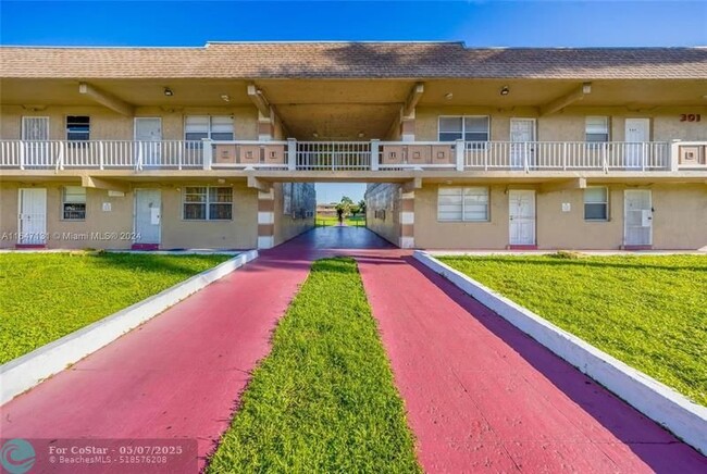 Building Photo - 505 NW 177th St