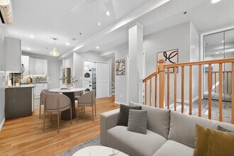 Building Photo - 58 Giles Ave