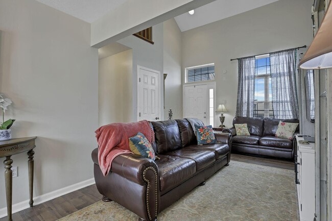 Building Photo - 8277 Deering Oaks Dr