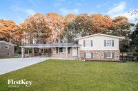 Building Photo - 2237 Powers Ferry Dr SE