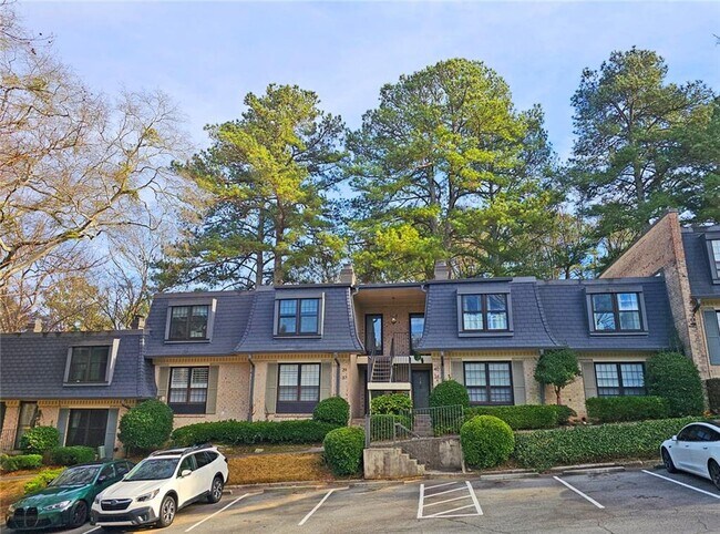 Building Photo - 38 La Rue Pl NW