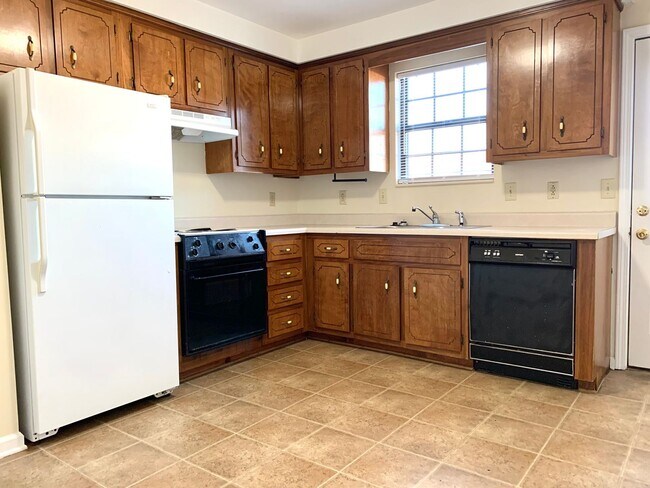 Building Photo - 359 Peabody Dr