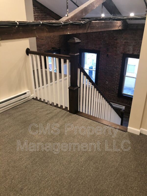 Building Photo - 36 W Front St