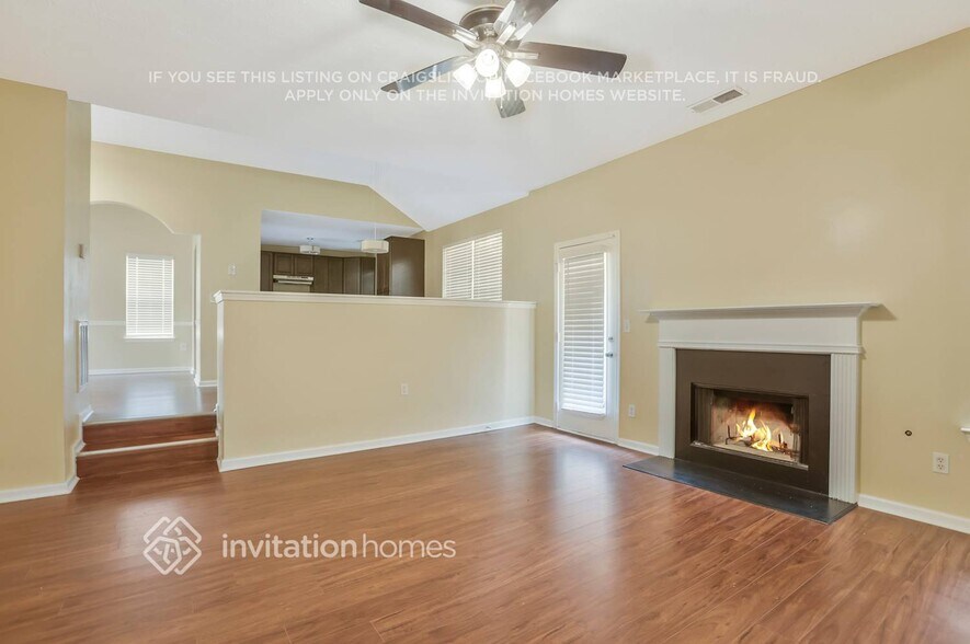 Building Photo - 2952 Two Lakes Cir