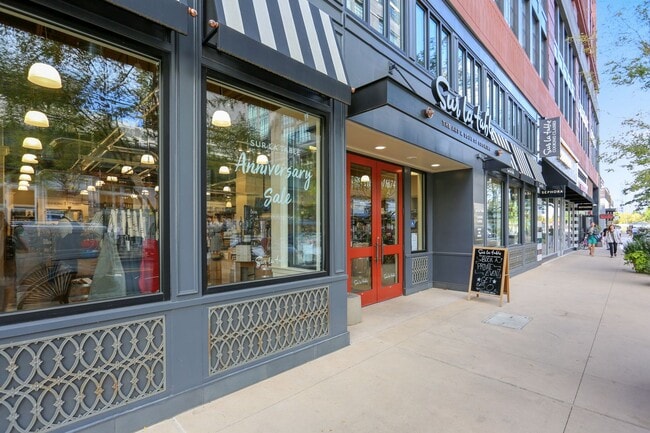 Building Photo - Luxury 2BD/2BA in The Gallery - Across from PIKE & ROSE + White Flint Metro