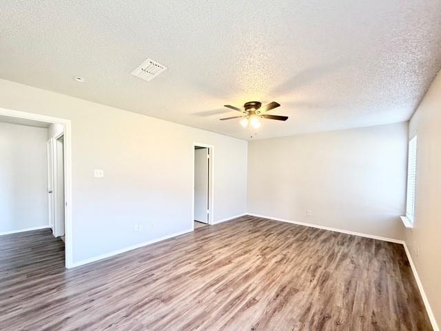 Building Photo - 3101 Hillcrest Dr