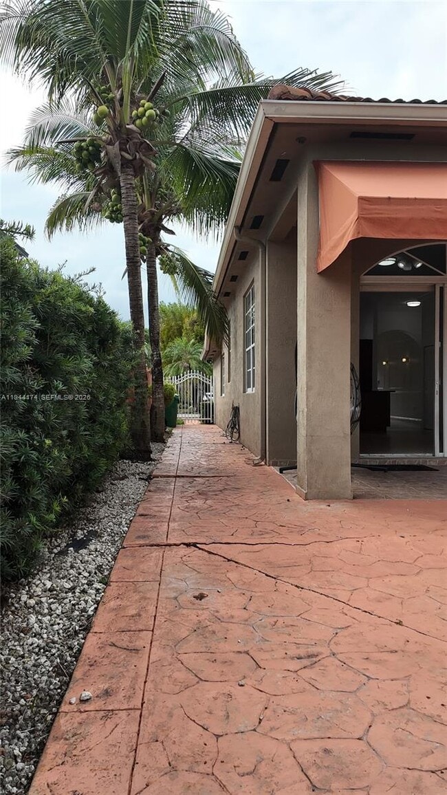 Building Photo - 3265 SW 153rd Pl