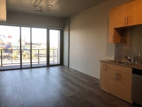 Building Photo - 353 E Bonneville Ave