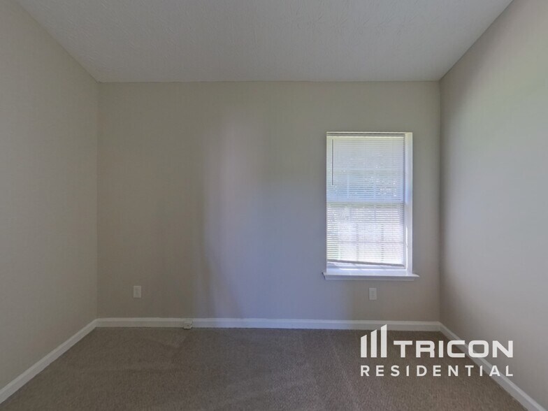 Building Photo - 1152 St Phillips Ct