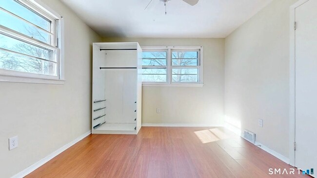 Building Photo - 150 Adams St