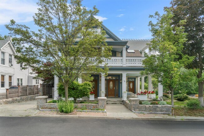 Primary Photo - 43 Ackerman St