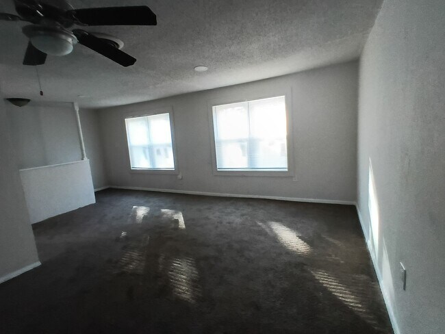 Building Photo - New Remodel- HOLIDAY SPECIAL- FIRST FULL M...