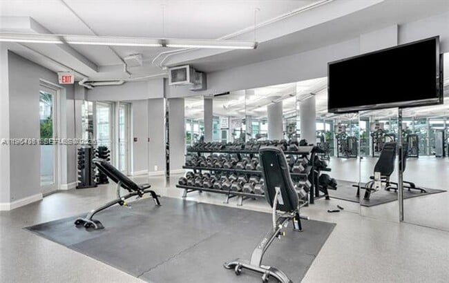 Building Photo - 253 NE 2nd St