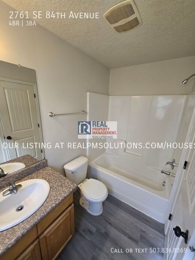 Building Photo - 2761 SE 84th Ave