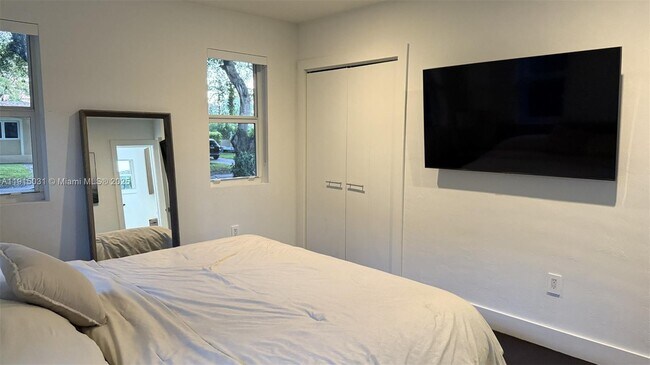 Building Photo - 1541 Garcia Ave