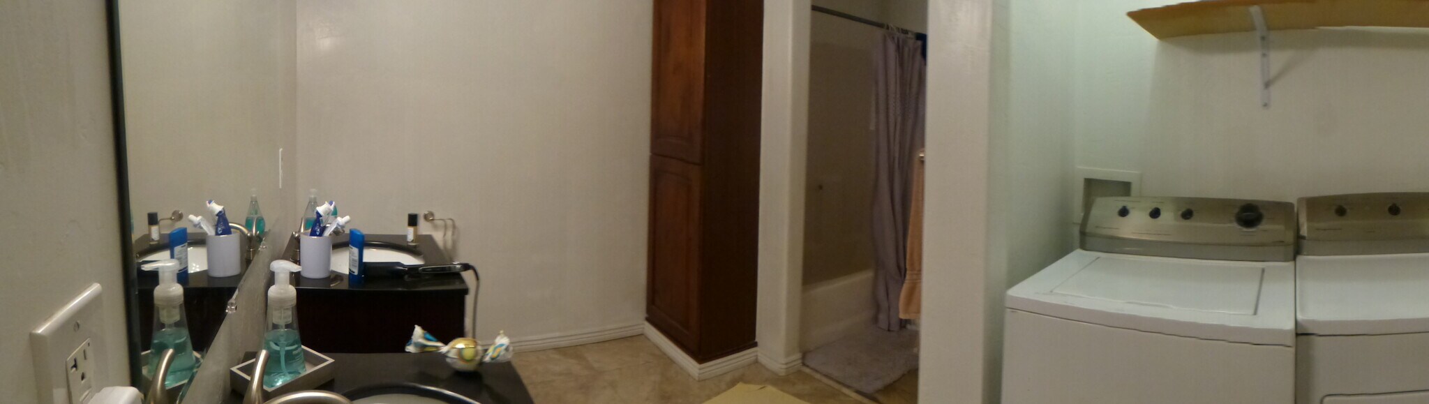 Building Photo - 1410 Canyon Dr