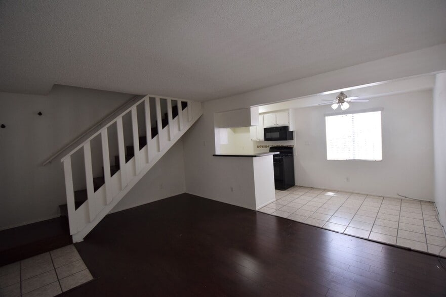 Building Photo - 5652 Colfax Ave