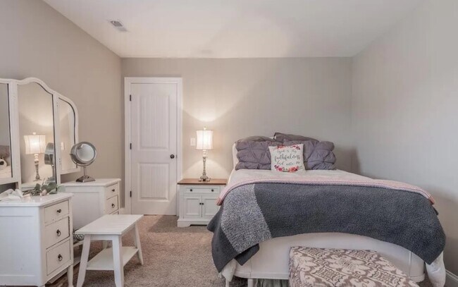 Building Photo - 108 Horizon View Ct