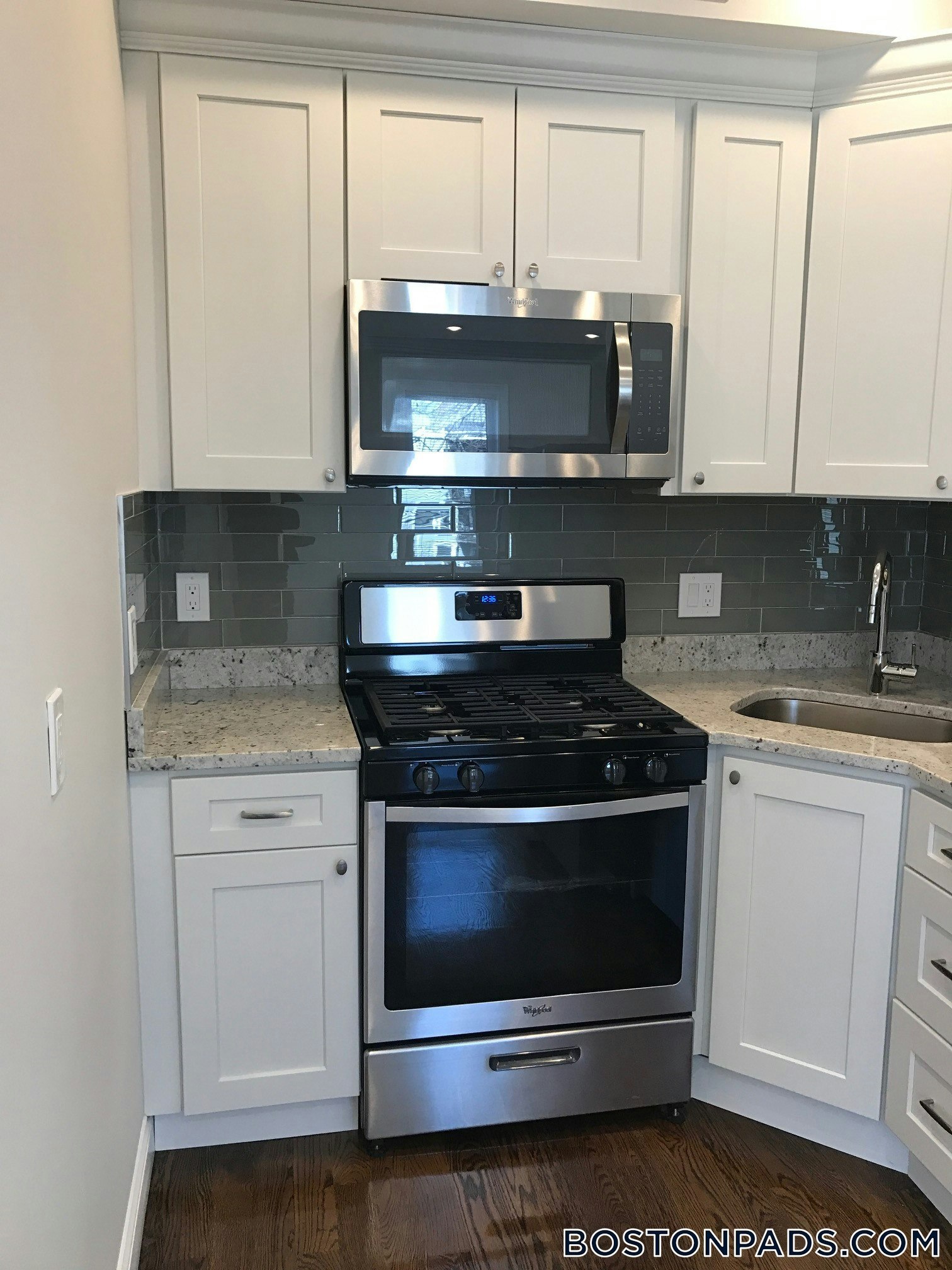 Building Photo - 19 Perrin St